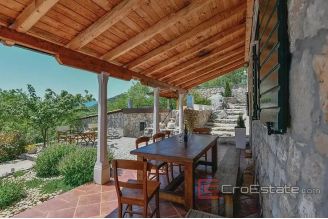 015 2052 22 near makarska stone house with pool for sale