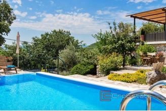 015 2052 22 near makarska stone house with pool for sale