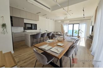 019 2036 129 Split area Luxury villa with sea view for sale