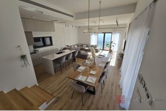 019 2036 129 Split area Luxury villa with sea view for sale