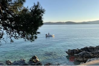 012 2052 23 Peljesac House with pool and a sea view for sale