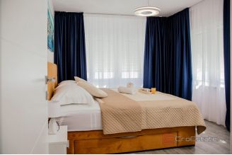 020 2048 16 split area luxury villa with pool for sale