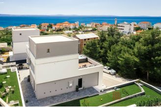 020 2048 16 split area luxury villa with pool for sale