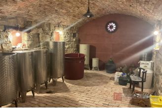 011 2052 30 Splut Area Stone house with an open sea view for sale