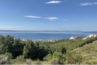 011 2052 30 Splut Area Stone house with an open sea view for sale