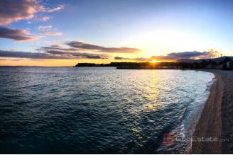 011 2052 30 Splut Area Stone house with an open sea view for sale