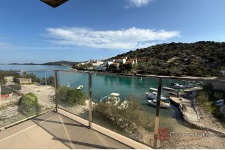 010 2044 47 Rogoznica Apartment house in the first row to the sea sale