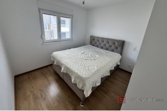 015 2030 92 Trogir Two bedroom apartment with a sea view for sale