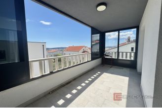 015 2030 92 Trogir Two bedroom apartment with a sea view for sale