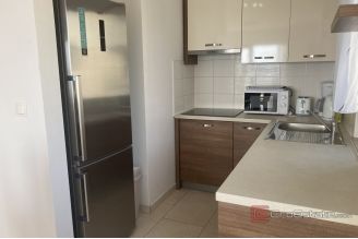 013 5354 30 Zadar Apartment house in the first row to the sea for sale