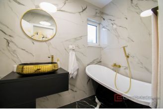 013 2052 26 Makarska Villa with pool and a sea view for sale