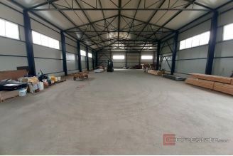 004 2016 649 near split newly built warehouse production hall for rent
