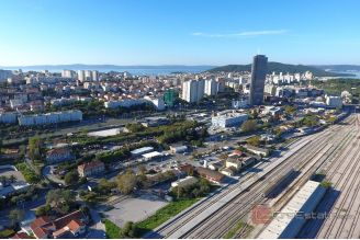 003 2016 650 split warehouse commercial space on three floors for rent