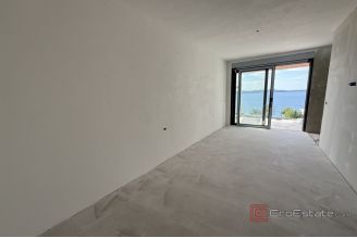 009 2043 160 Zadar Modern apartment with a sea view for sale