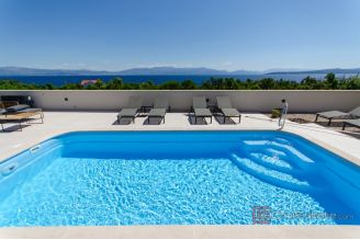 25 2013 215 Solta villa sea view for sale