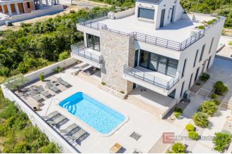 25 2013 215 Solta villa sea view for sale