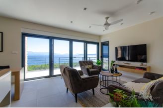 25 2013 215 Solta villa sea view for sale