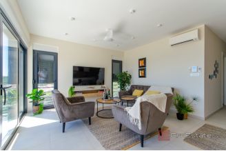 25 2013 215 Solta villa sea view for sale