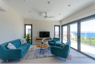 25 2013 215 Solta villa sea view for sale