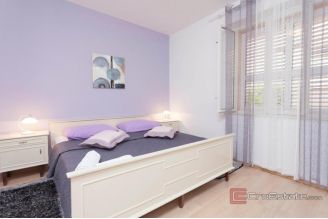 015 2052 33 Makarska Apartment house with sea view for sale