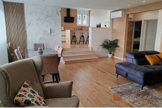 009 2036 130 Split area Three bedroom apartment for rent