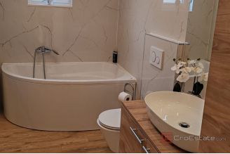 009 2036 130 Split area Three bedroom apartment for rent