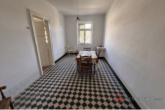 010 2036 131 Split center Apartment Business space for long term rent