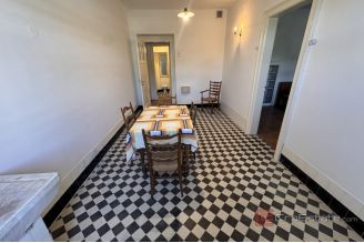 010 2036 131 Split center Apartment Business space for long term rent