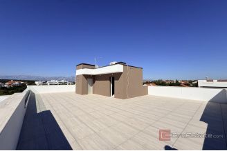 015 2043 163 near zadar luxury seafront apartment with swimming pool sale