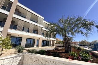 020 2043 164 near zadar modern two bedroom apartment first row to the sea sale1
