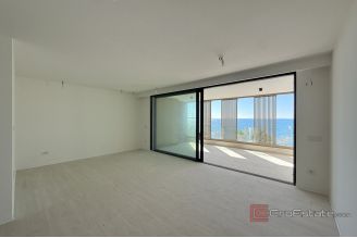 020 2043 165 near zadar luxurious two bedroom apartment_ first row to the sea sale1