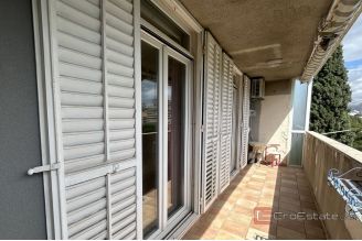 006 5359 30 Split Blatine Spacious one bedroom apartment for sale
