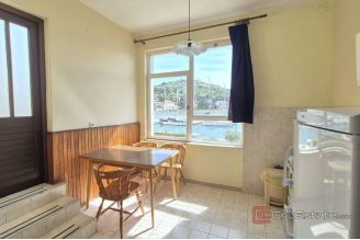 010 2047 64 Murter Seafront apartment house for sale