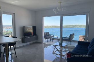 018 2035 226 Trogir Extraordinary penthouse with panoramic sea view sale