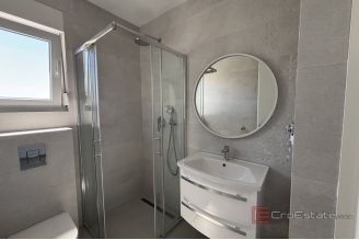 018 2035 226 Trogir Extraordinary penthouse with panoramic sea view sale