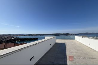 018 2035 226 Trogir Extraordinary penthouse with panoramic sea view sale