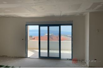008 2052 36 Makarska Luxury two level apartment with a sea view for sale