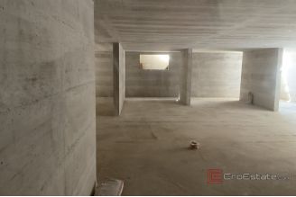 008 2052 36 Makarska Luxury two level apartment with a sea view for sale