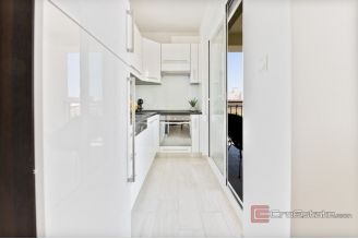 013 2035 227 Trogir Modern Three bedroom apartment near the city center for sale