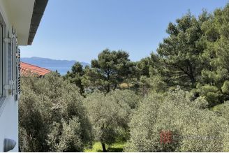 017 2052 39 Makarska Family house with apartments for sale