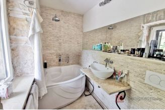 010 1024 18 Labin Stone house with pool for sale