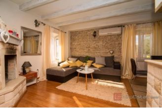 017 2029 102 Omis Stone house  with pool and a sea view for sale