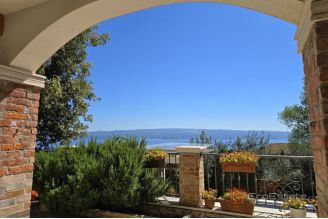 017 2029 102 Omis Stone house  with pool and a sea view for sale