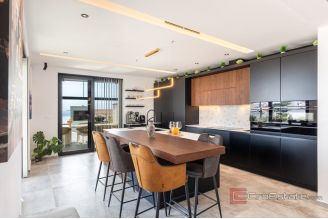 020 5361 30 Primosten Luxury villa with pool and a sea view for sale