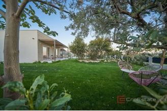 020 5362 30 kastela modern house with pool for sale