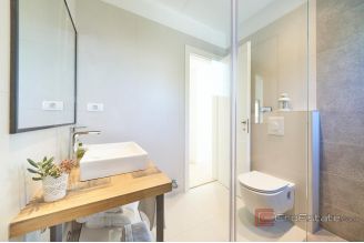 020 5362 30 kastela modern house with pool for sale