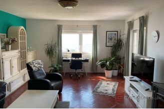 020 2052 41 peljesac seafront villa with restaurant and wine bar for sale