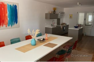 009 2052 40 Split Area Family house with garage for sale