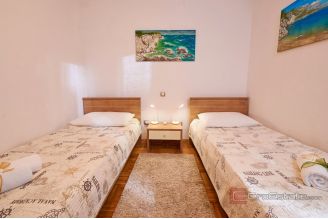 020 2030 94 Omis Fully furnished detached house with pool and a sea view for sale