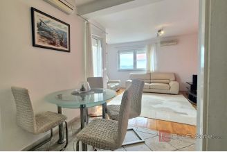 007 2047 68 zadar apartment with parking space for sale